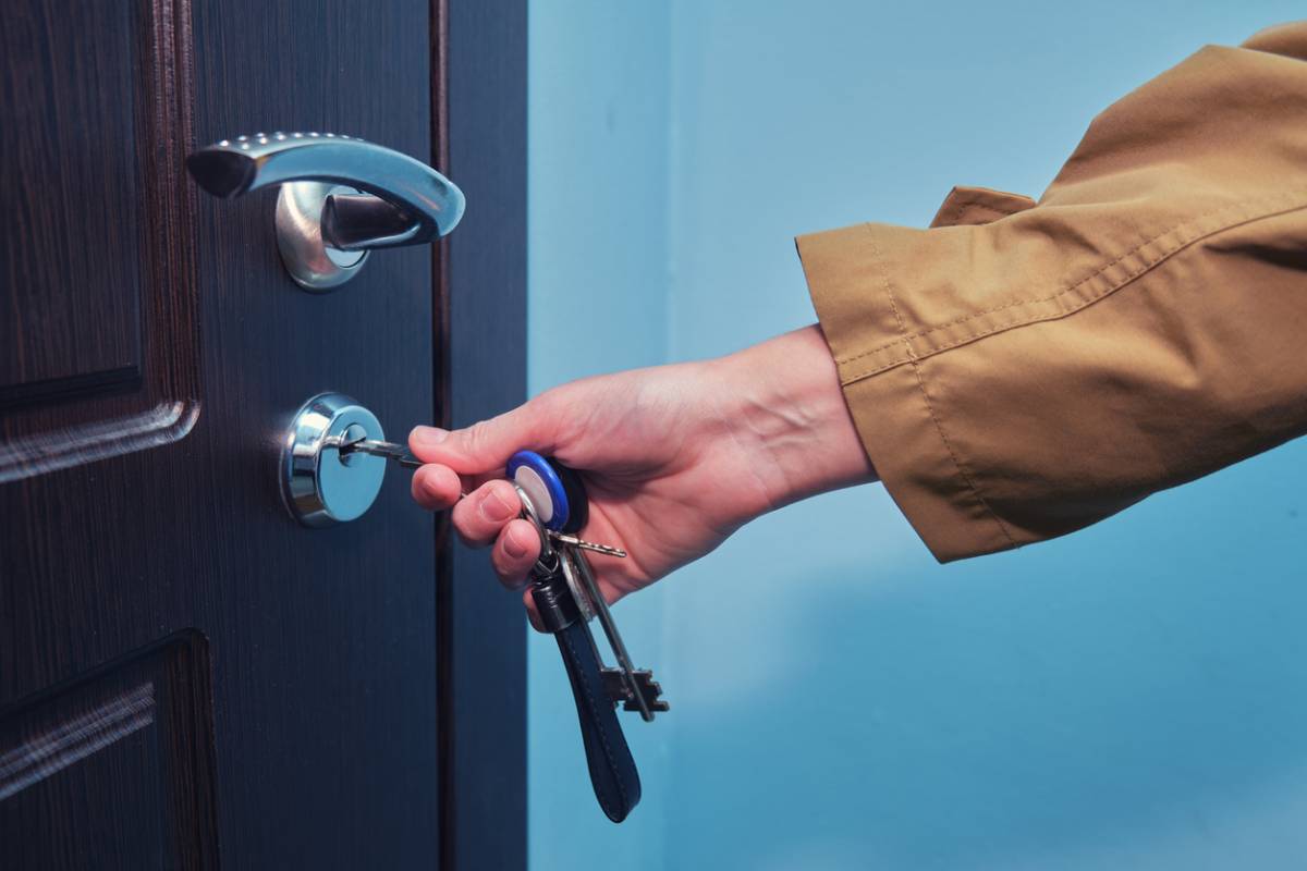 Comment trouver un serrurier de confiance à Paris 10 ?
