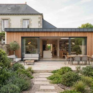 Extension de maison : faut-il faire appel à un constructeur de maison à Nantes ?