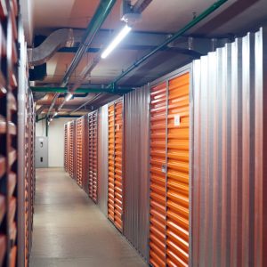 Stocker ses affaires facilement : pourquoi choisir le self-stockage ?