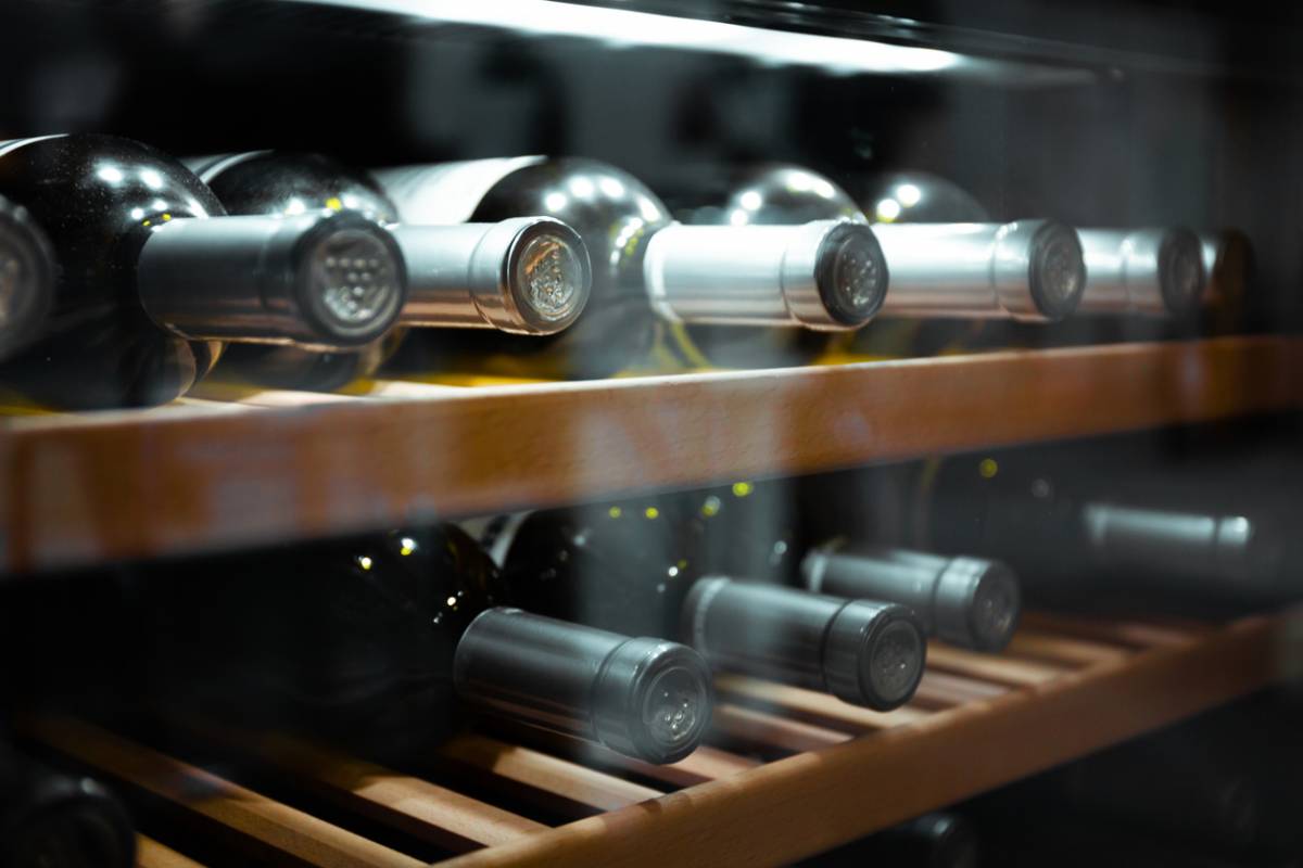Cave à vin : les critères essentiels pour bien conserver vos bouteilles à la maison